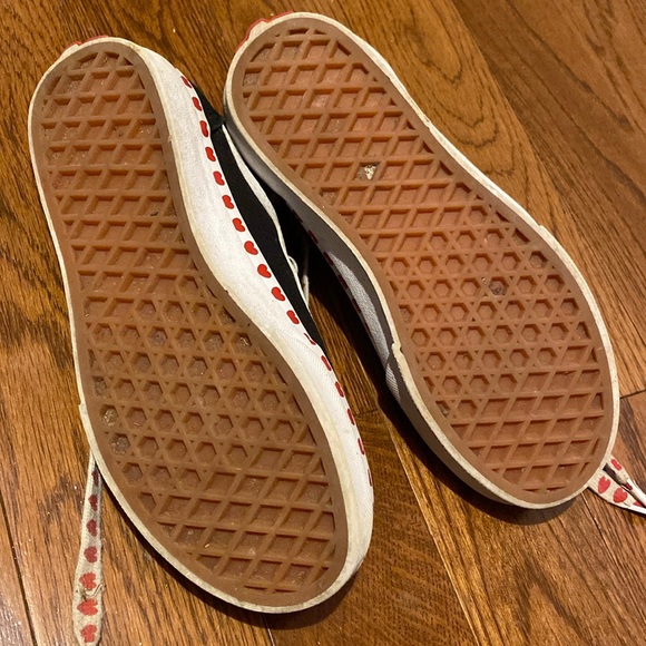 Vans Heart Shoes - Picture 6 of 9